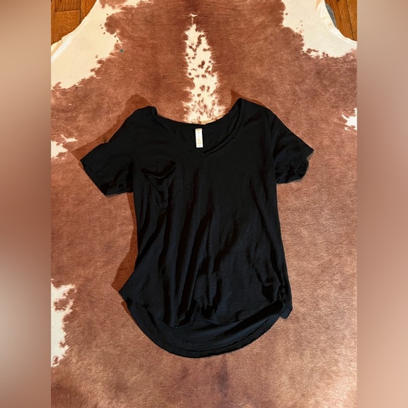 Altard State basic black tee
size medium - Picture 1 of 3